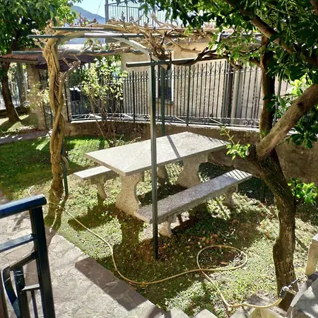 Casa Gialla Lägenhet *