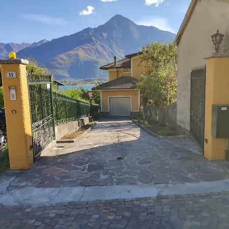 Casa Gialla Gera Lario
